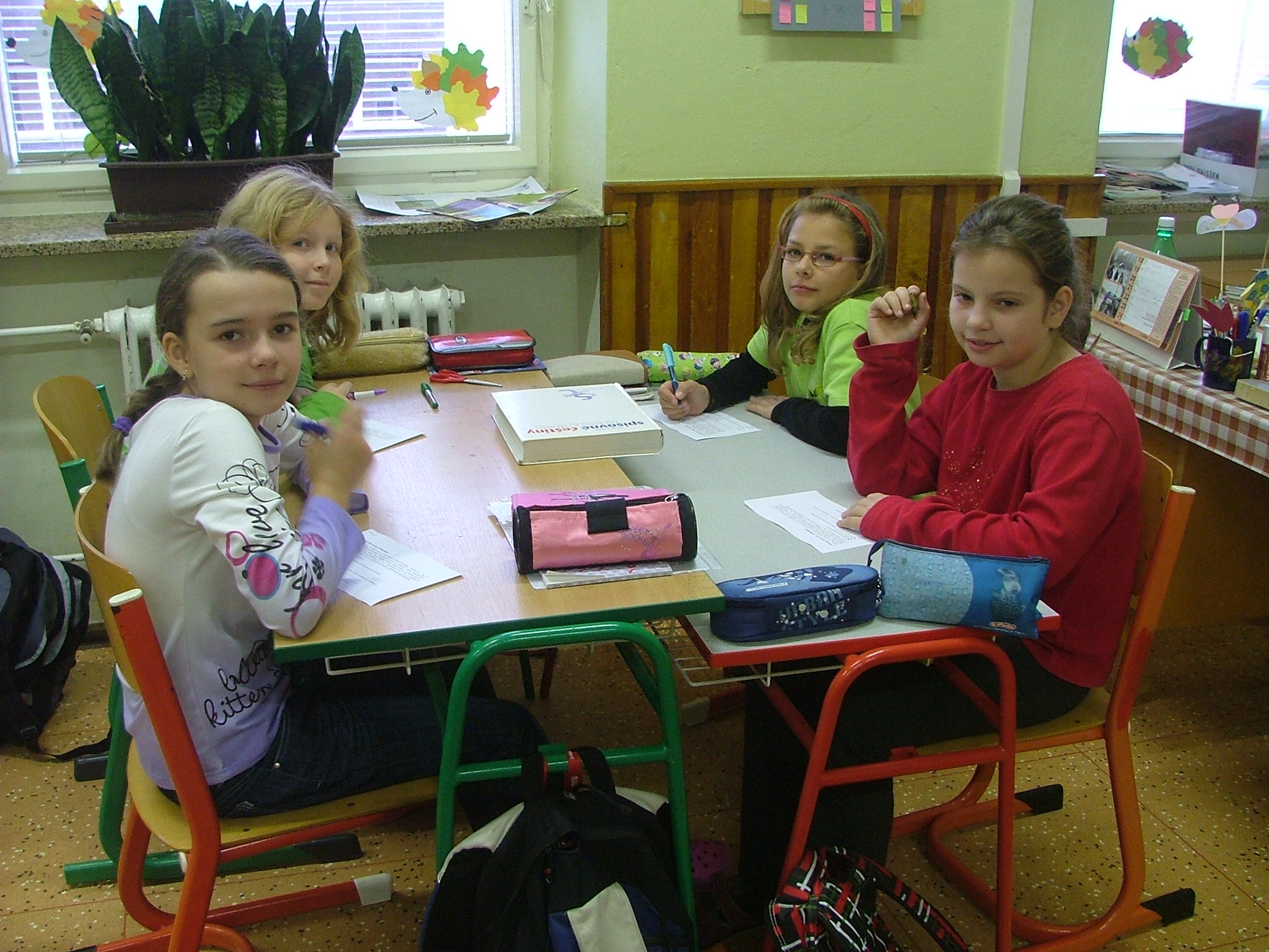 a pustili se do práce...